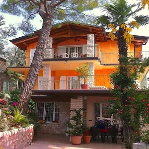 Apartment Panorama, Gardone Riviera